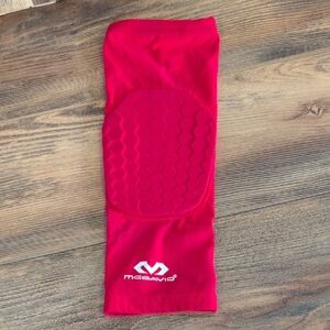 McDavid Red Padded Knee Sleeve Medium